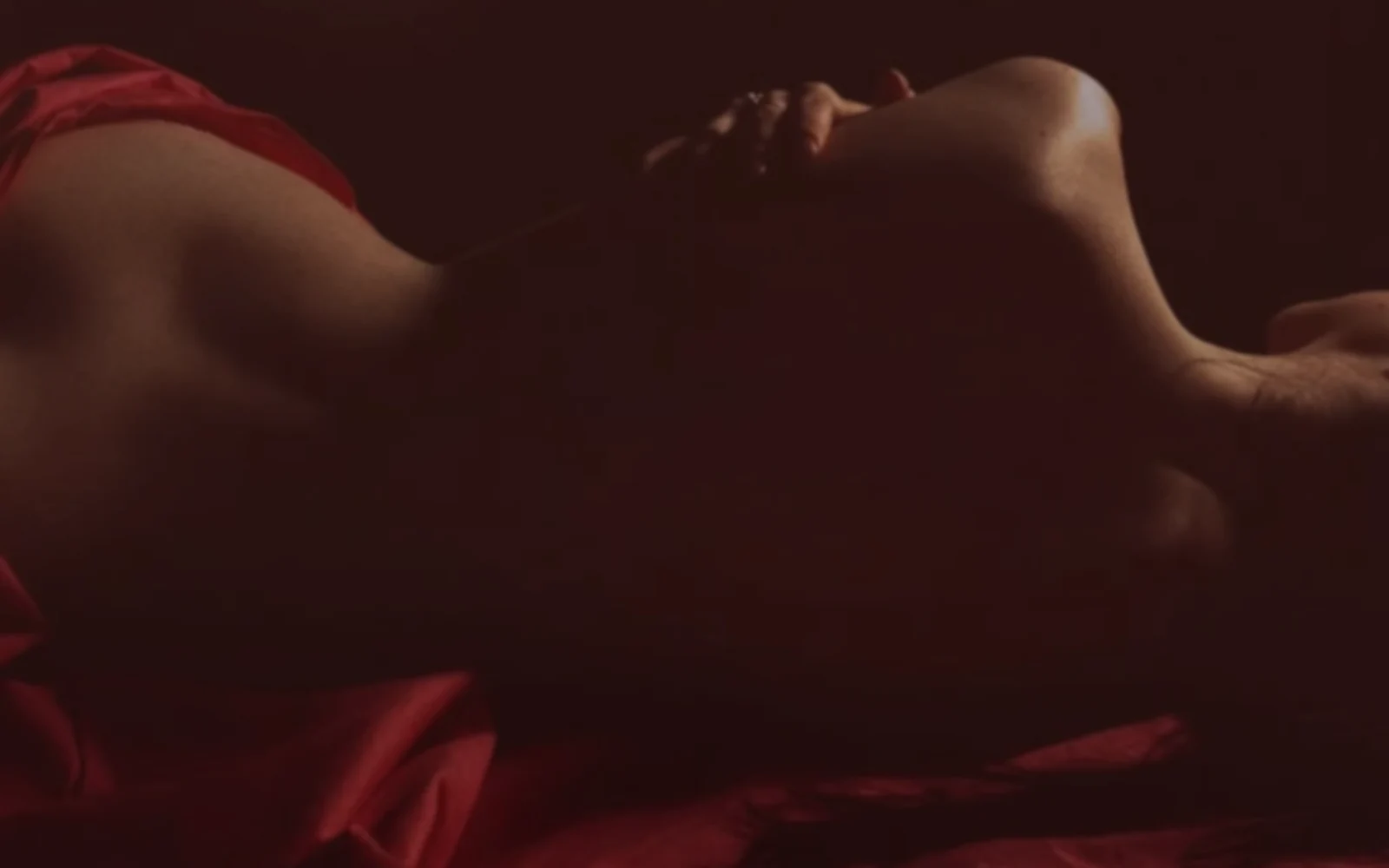 Nuru SPA 丝滑感官